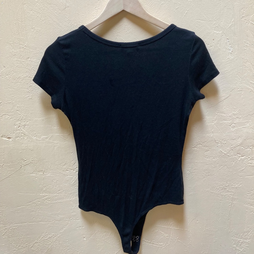 Agolde Ribbed Short Sleeve Ribbed Bodysuit - Picture 2 of 4